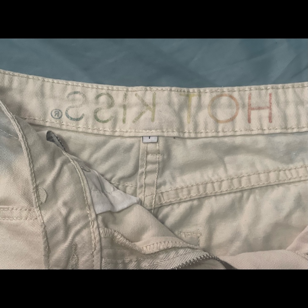 Hot kiss shorts used